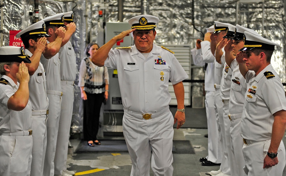 LCS-2 hosts reception in Manzanillo