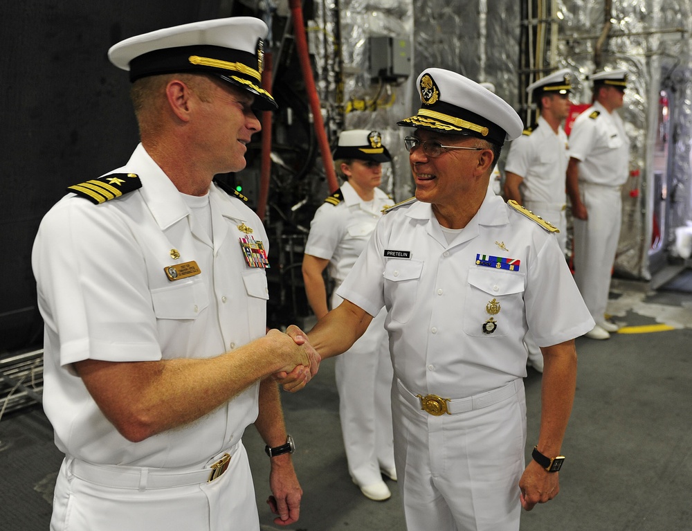 LCS-2 hosts reception in Manzanillo