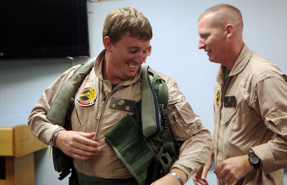 Meyer suits-up, ‘co-pilots’ over Louisville air show