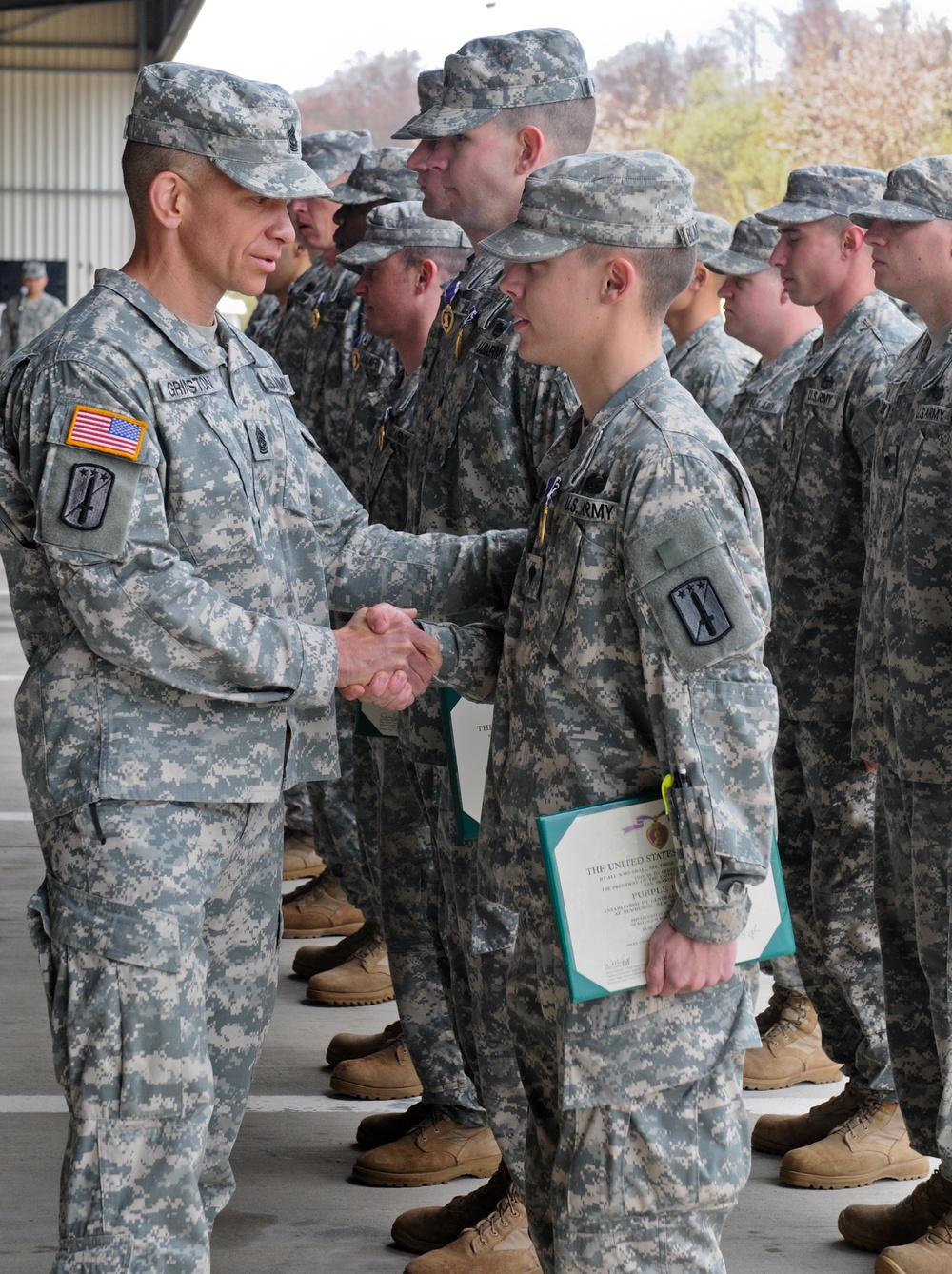Thunder soldiers receive Purple Heart