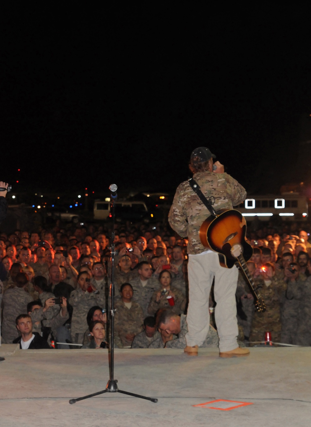 Toby Keith plays Bagram Air Field, Afghanistan