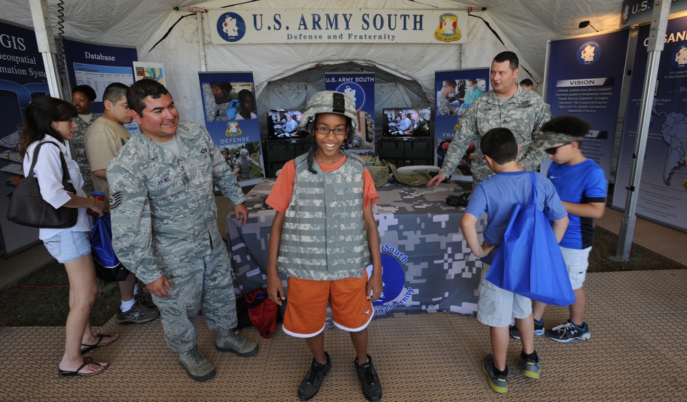 U.S. Army South, FSH communities remember the Alamo, celebrate Fiesta 2012