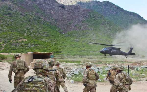 Brig Gen. Funk's visit to COP Pirtle King