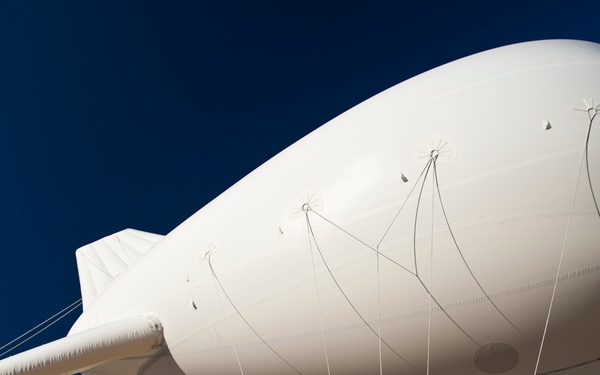 Naval Surface Warfare Center Panama City Division hosts aerostat demonstration