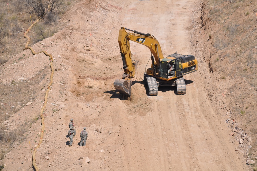 94th Engineer soldiers enhance US/Mexico border patrol road