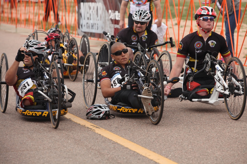 Marines excel in cycling at 2012 Warrior Games
