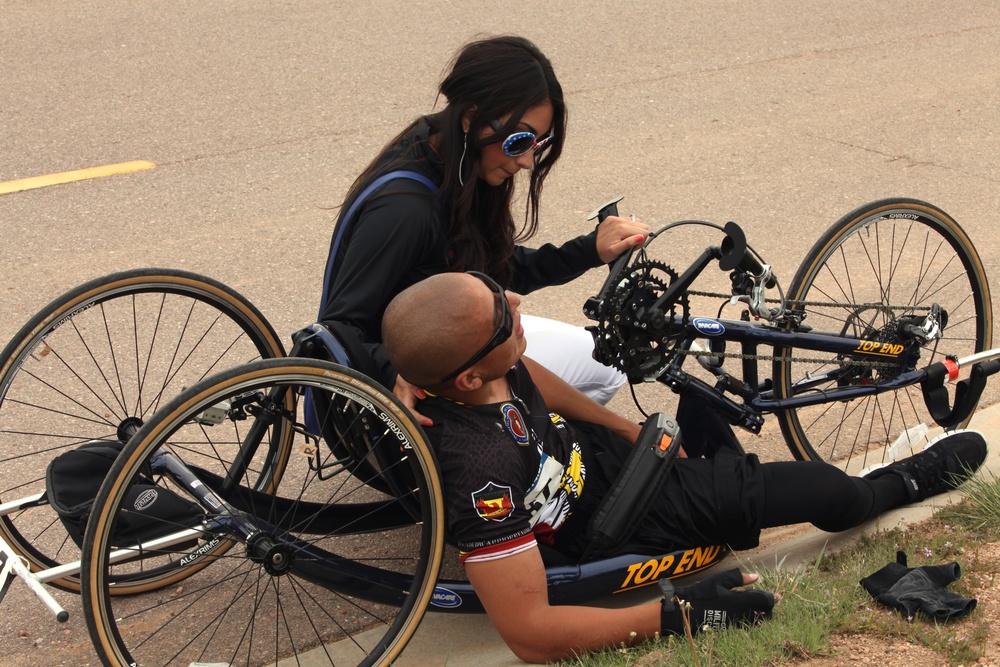 Marines excel in cycling at 2012 Warrior Games