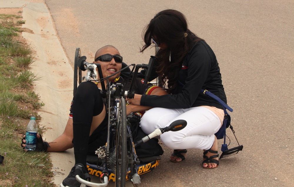 Marines excel in cycling at 2012 Warrior Games