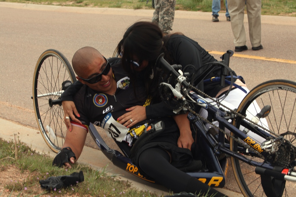 Marines excel in cycling at 2012 Warrior Games