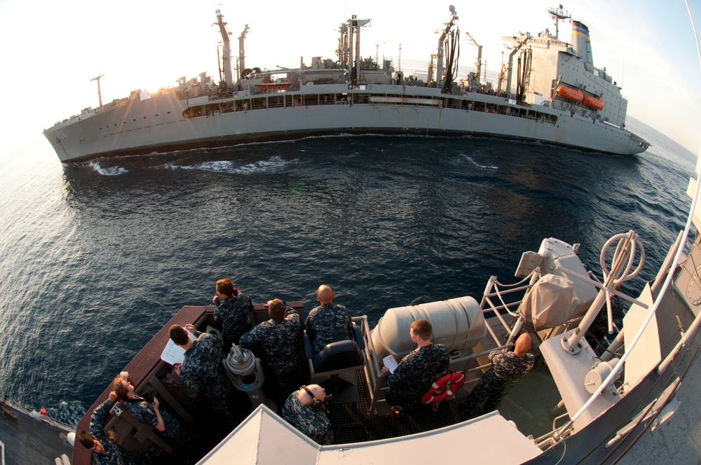 USS Underwood replenishment at sea