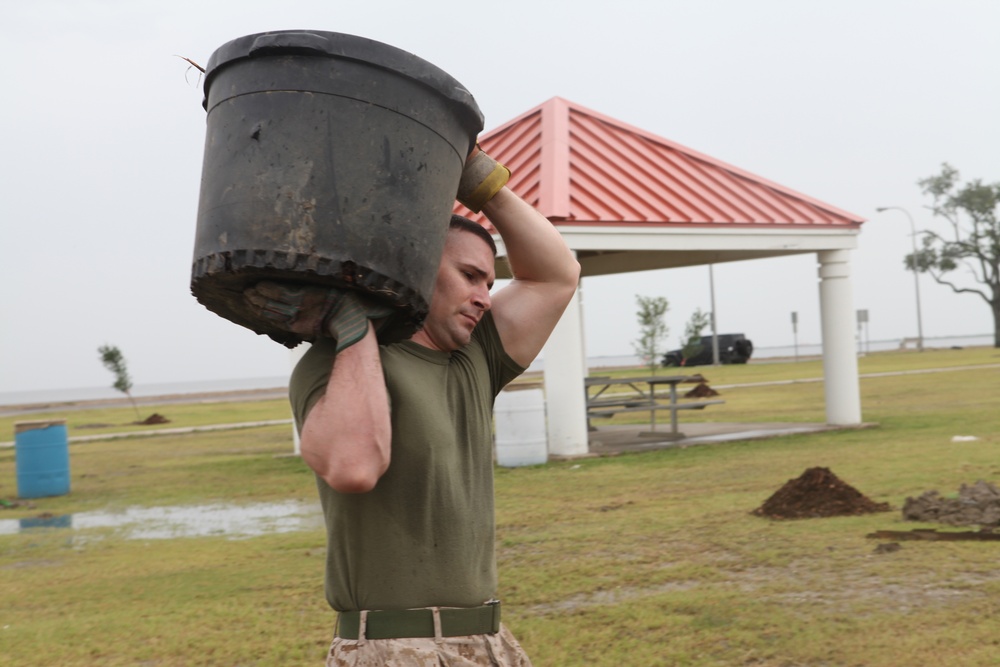 Marines Volunteer for NOLA Navy Week