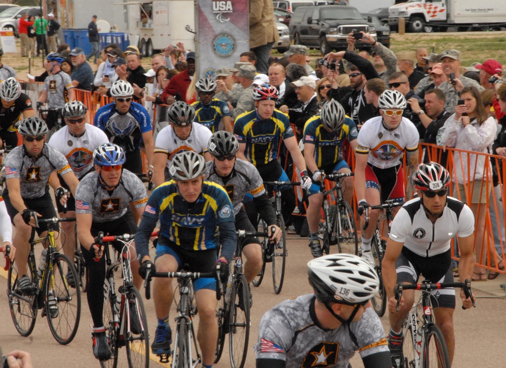 US Special Operations Command athletes compete in Warrior Games Cycling events