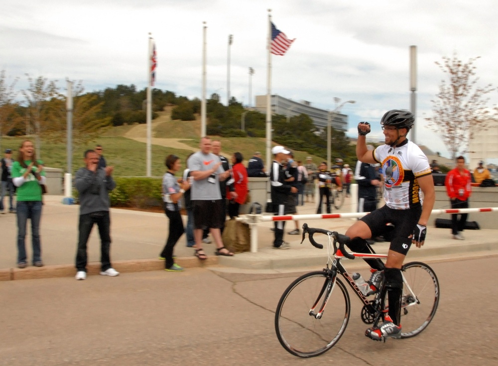 US Special Operations Command athletes compete in Warrior Games Cycling events