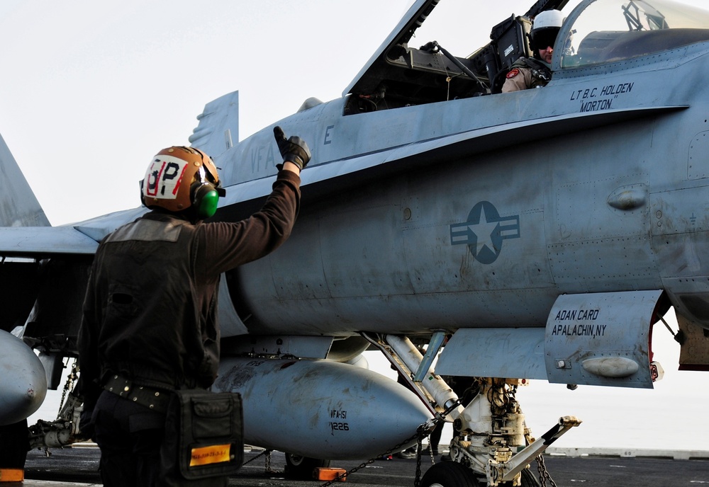 USS Abraham Lincoln flight deck