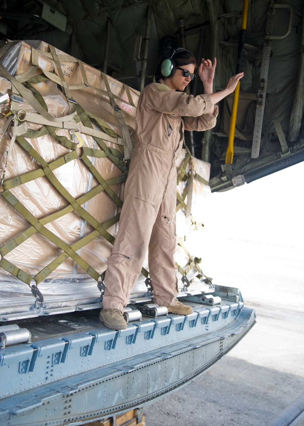 C-130 on/offload