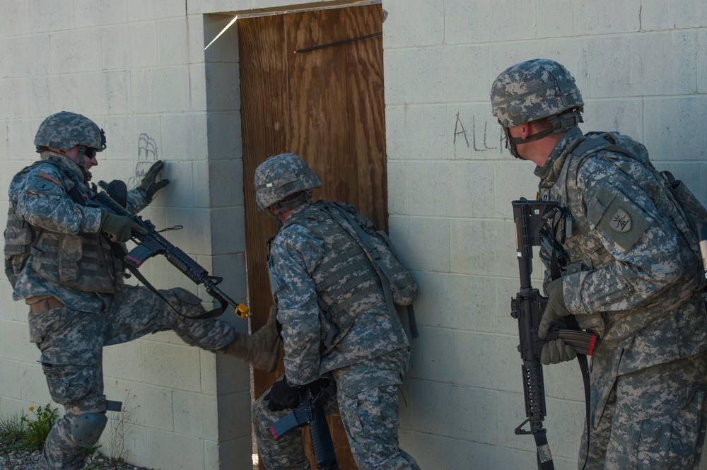 818th Engineer Company MOUT Exercise