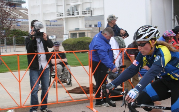 Navy cyclist competes in 2012 Warrior Games