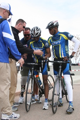 2012 Warrior Games cyclists show the spirit of Team Navy/Coast Guard