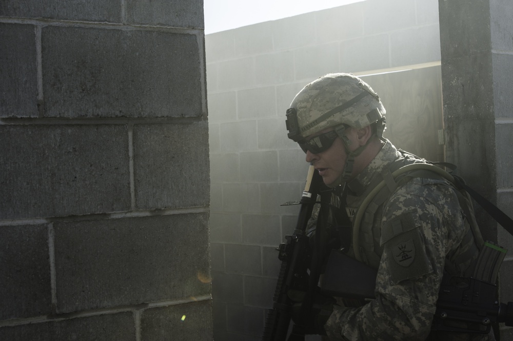 818th Engineer Company MOUT exercise
