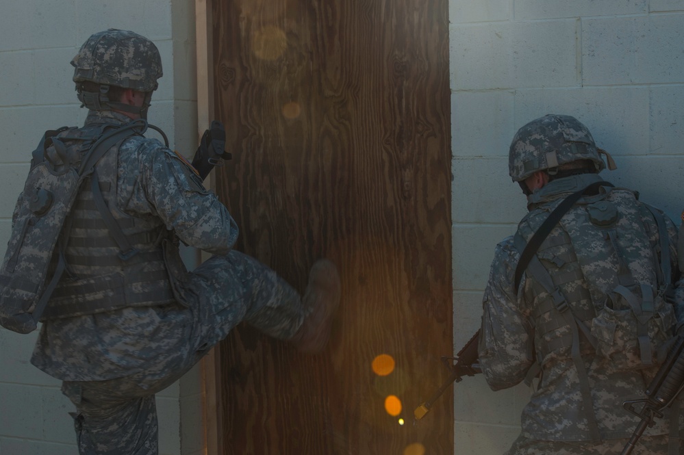 818th Engineer Company MOUT exercise