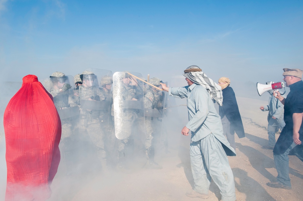 818th Engineer Company Entry Control Point Riot Exercise