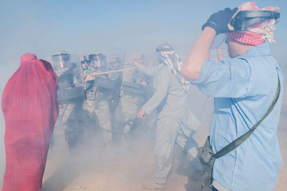 818th Engineer Company Entry Control Point Riot Exercise