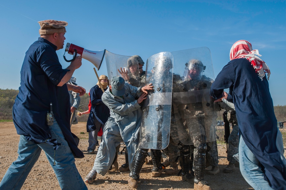 818th Engineer Company Entry Control Point Riot Exercise