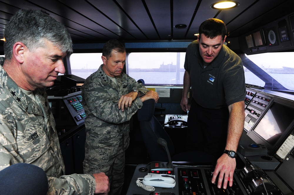 Gen. William H. Fraser III, commander, US Transportation Command, visits High-Speed Vessel Swift