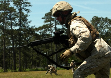 APS-12: Marines keep safety first during fire and maneuver