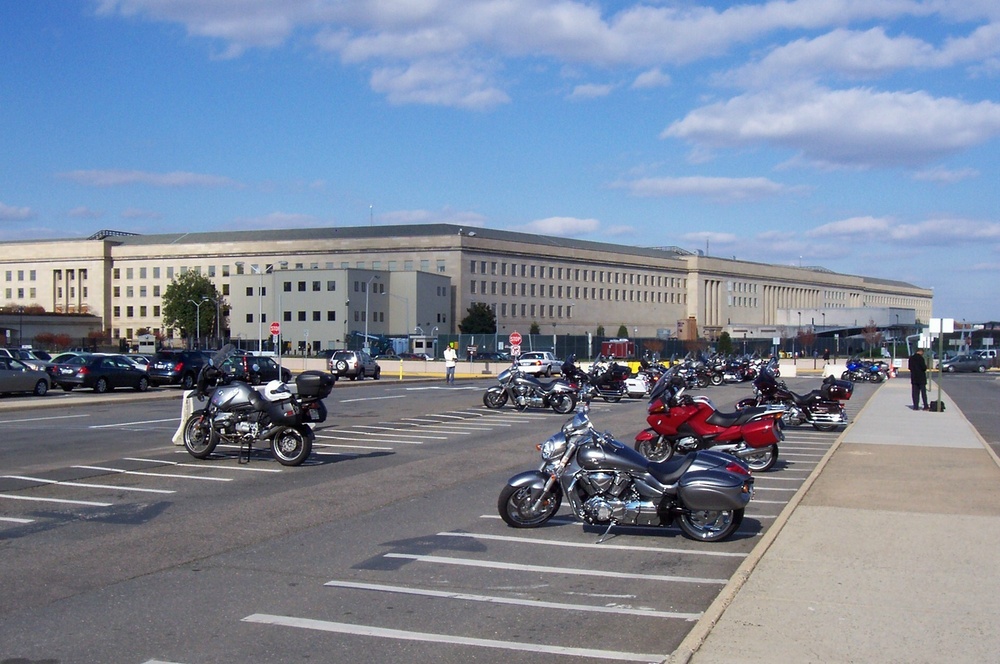 Motorcycles in front of the Pentagon