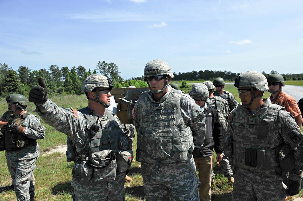 Odierno visits Fort Polk