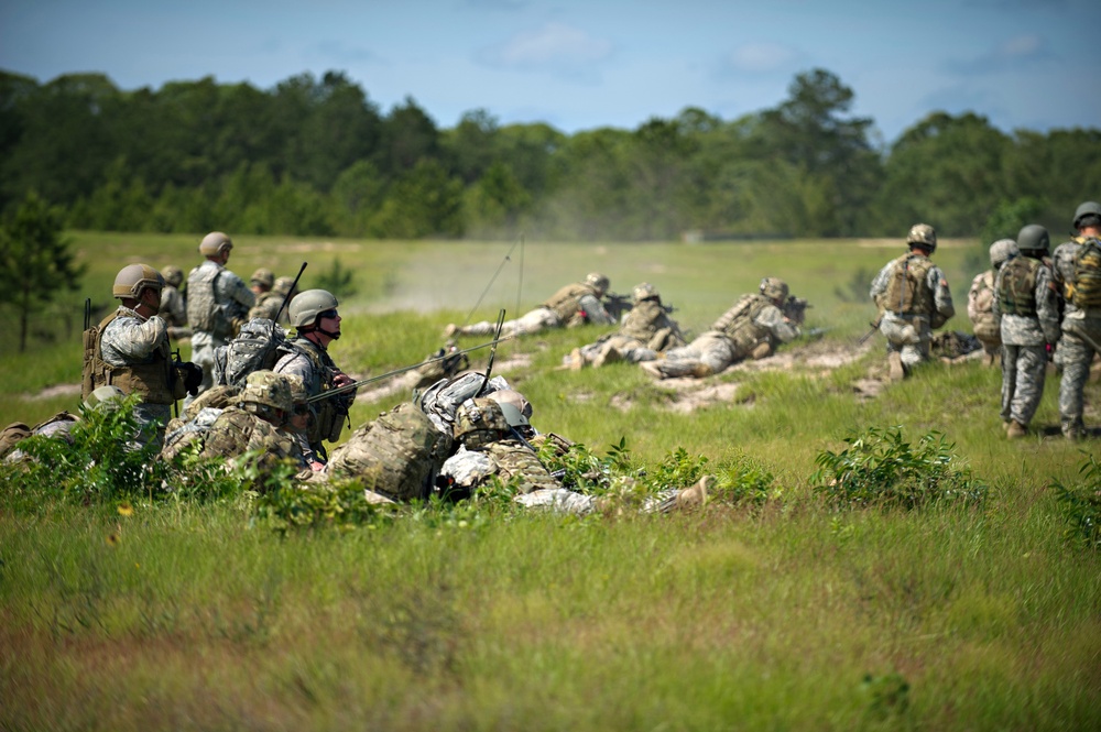 Odierno visits Fort Polk