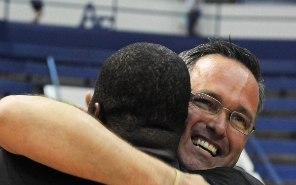 Army sitting volleyball team wins gold at Warrior Games