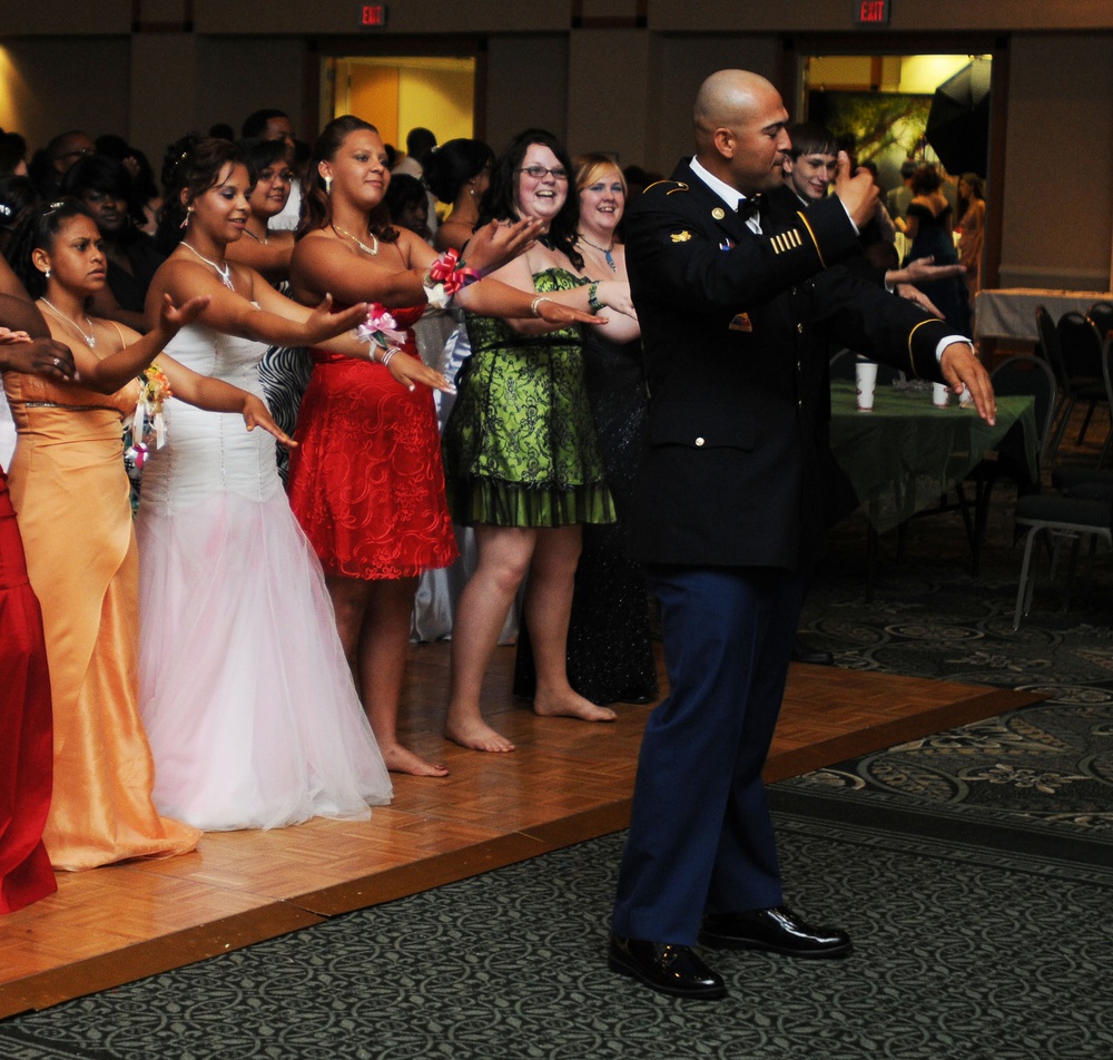 'Gambler' troops sponsor KHS events