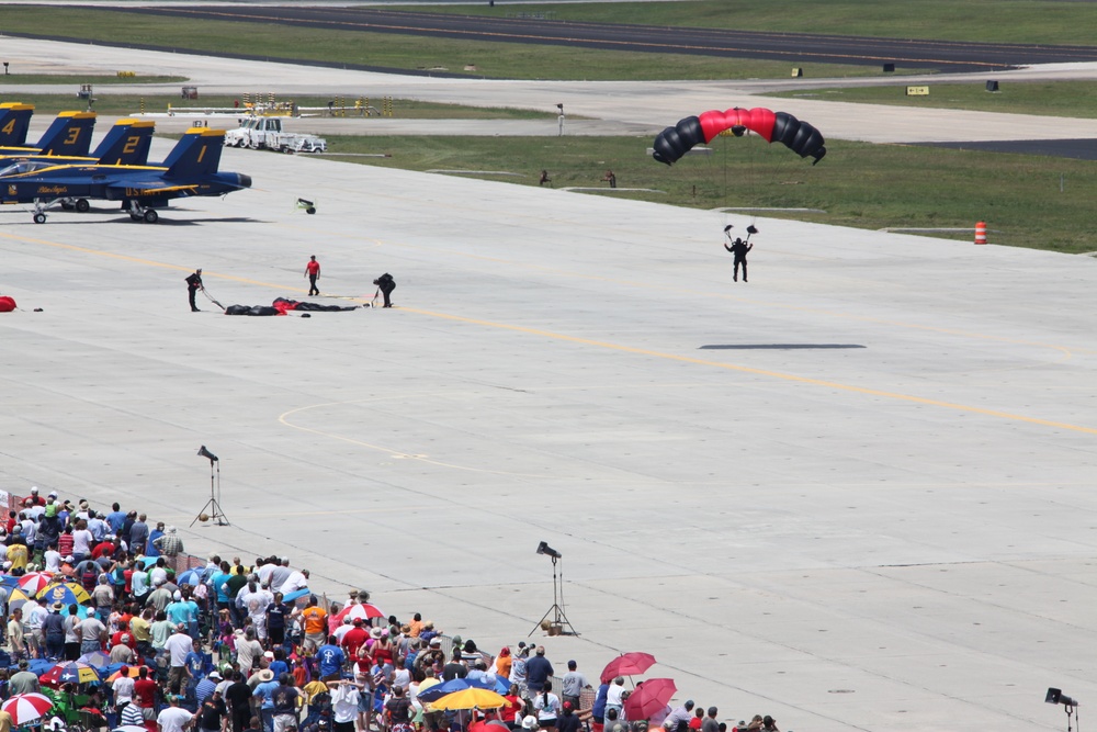 DVIDS Images 2012 MCAS Cherry Point Air Show May 5 [Image 1 of 7]