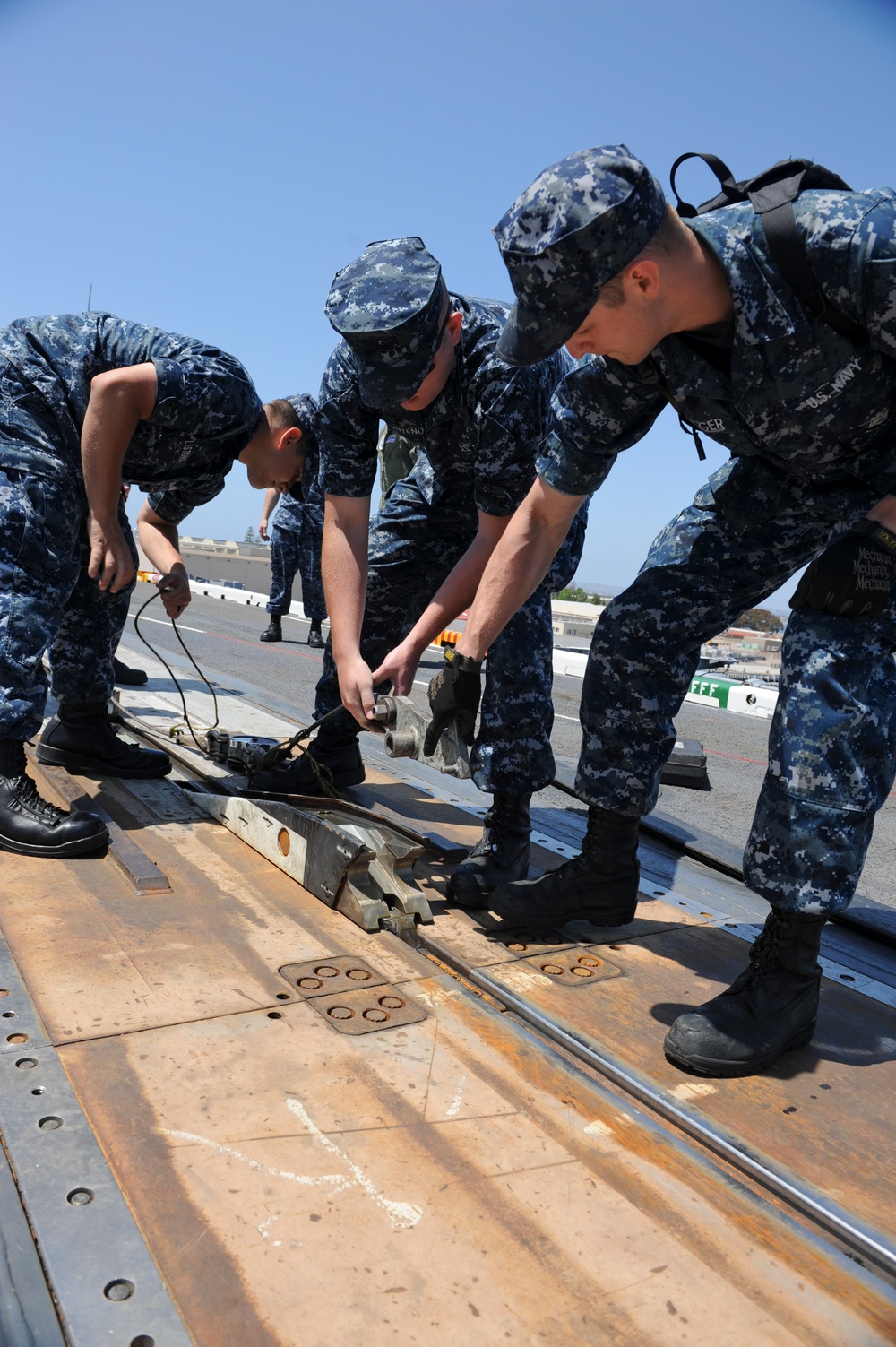 USS Nimitz