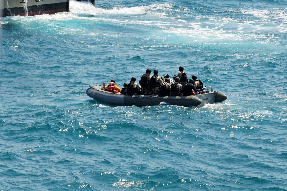 USS Underwood underway