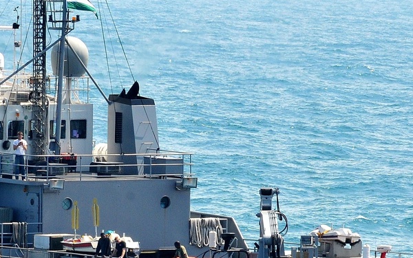 USS Underwood underway