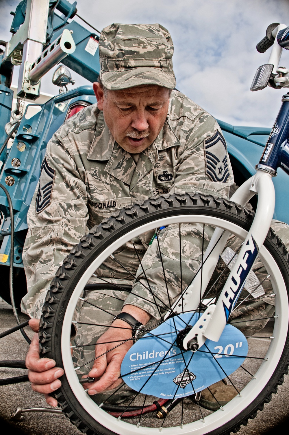 Idaho Air Guard helps deserving kids get bikes