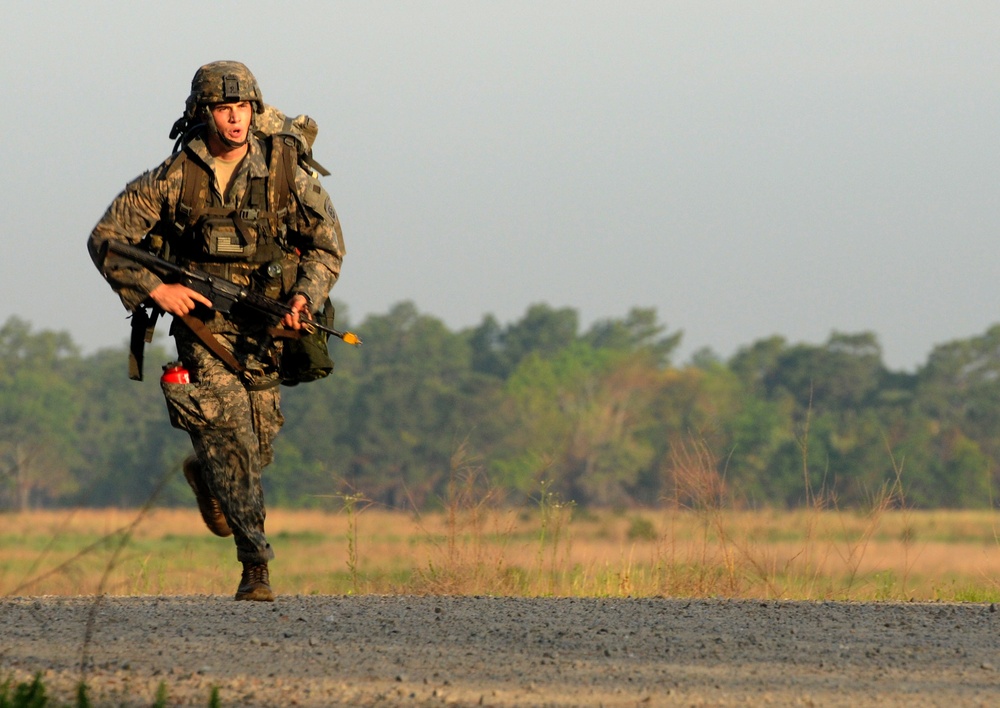 Paratrooper completes EFMB road march