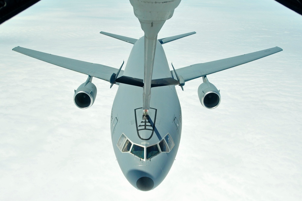 Conducting aerial refueling operations