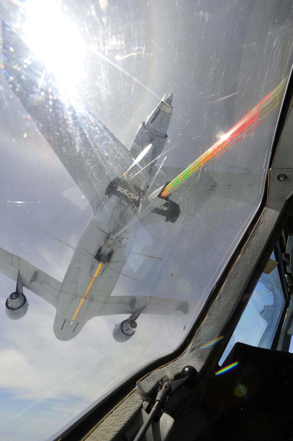 Conducting aerial refueling operations