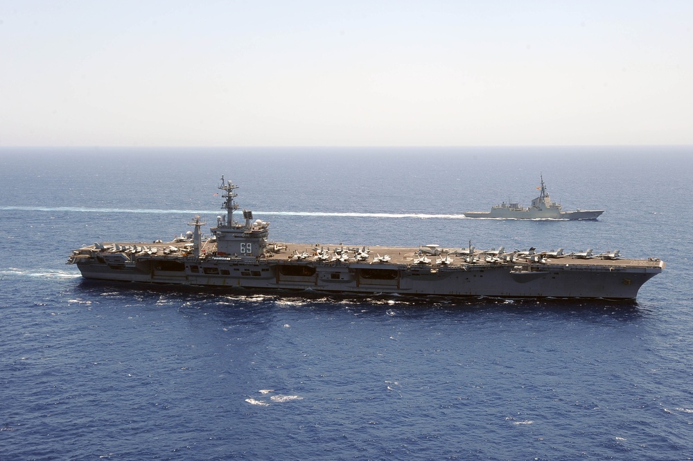 Conducting a composite training unit exercise