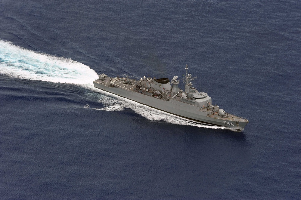 Conducting a composite training unit exercise