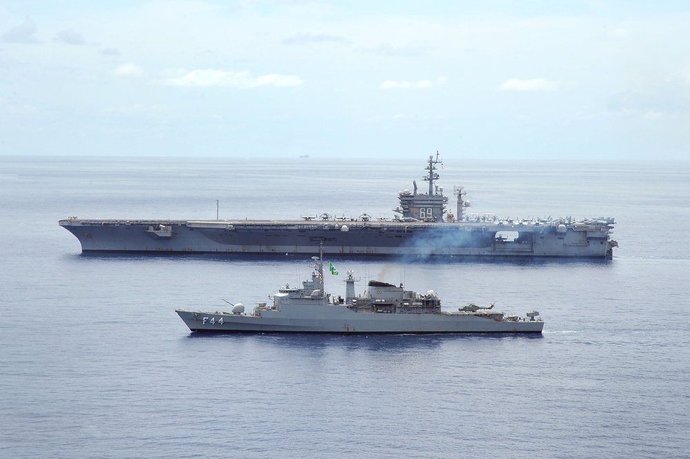 Conducting a composite training unit exercise