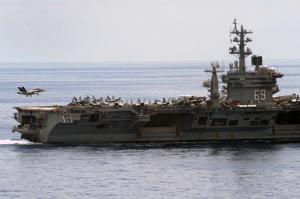 Conducting a composite training unit exercise