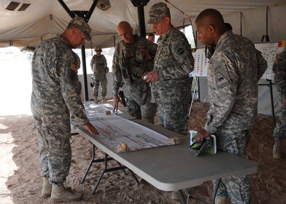 FORSCOM commander visits Fort Bliss