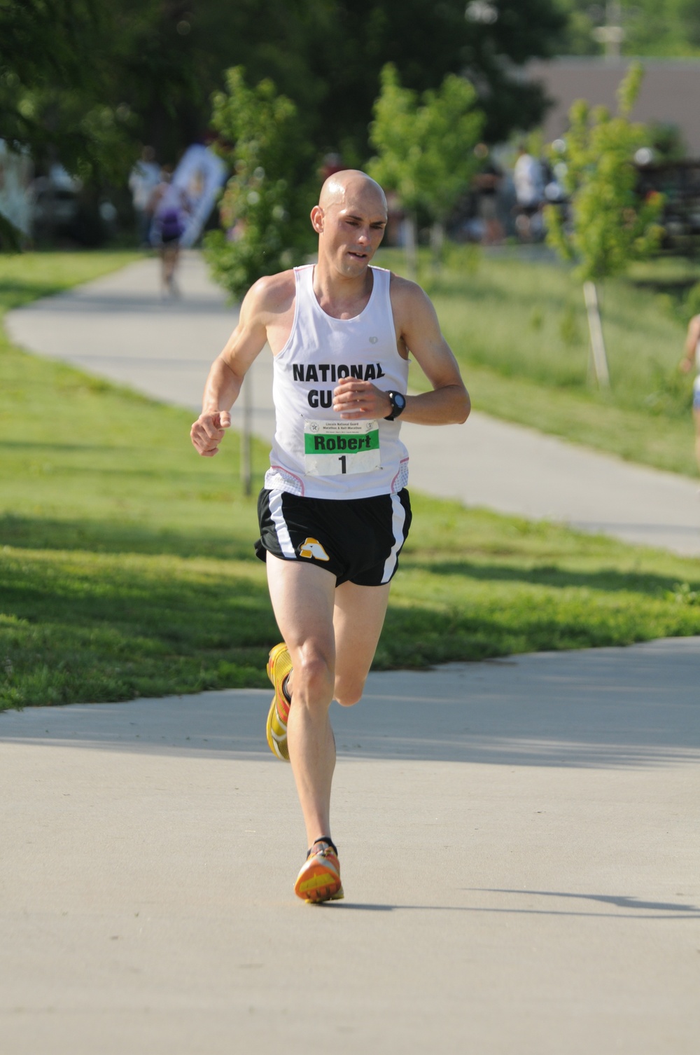 National Guard runners beat heat, pound ground to qualify for 2012-2013 All Guard Marathon Team