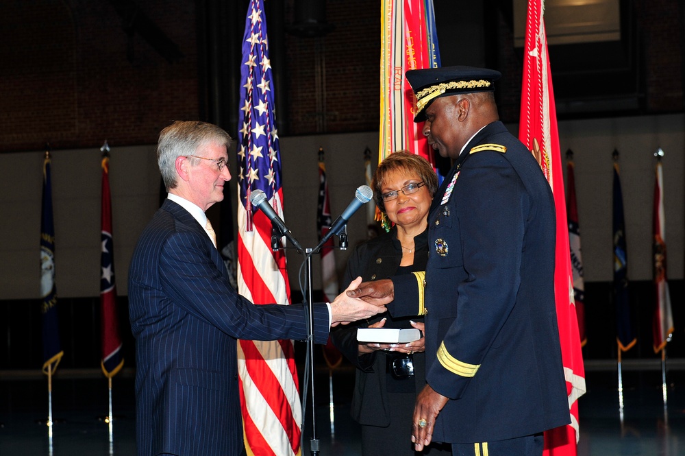 Swearing-In Ceremony VCSA Gen. Austin