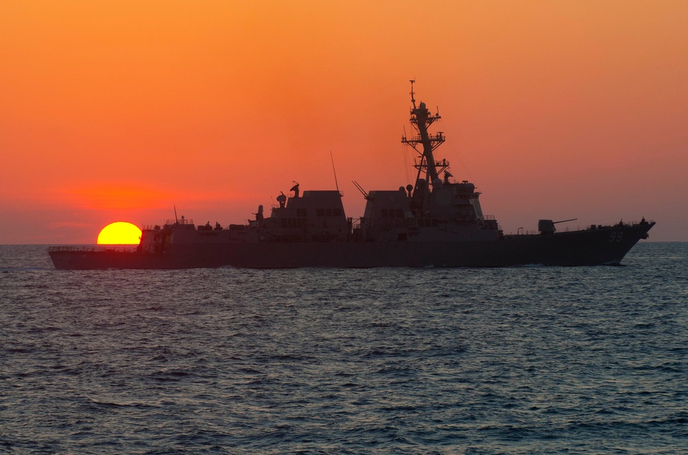 USS Farragut transits Atlantic Ocean